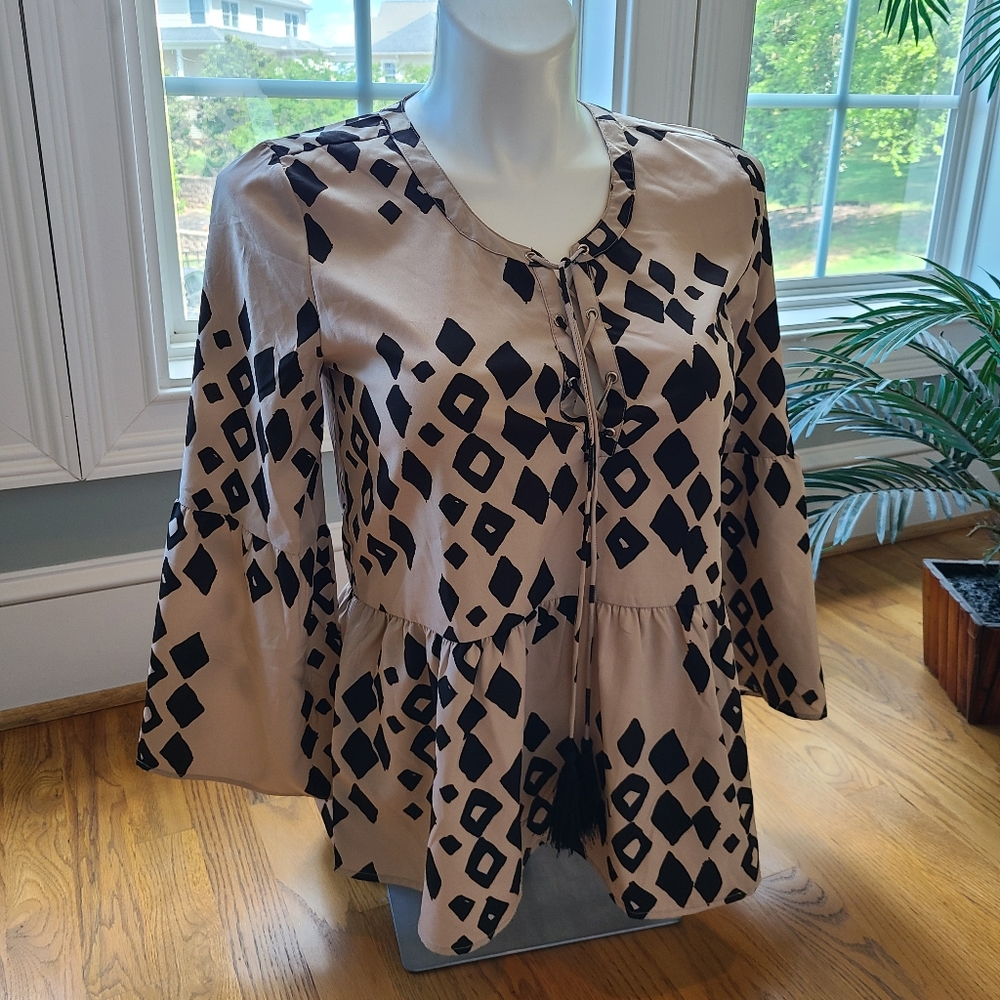 Buckhead Betties Lacey Shirt - M